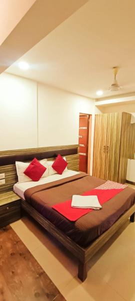 Glitz Hotels- Phoenix Inn